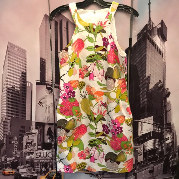 Dress - Picture 1 of 1